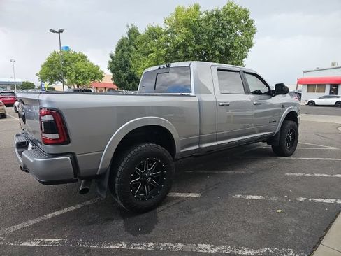 Used 2022 RAM 3500 Laramie AWD/4WD image 5