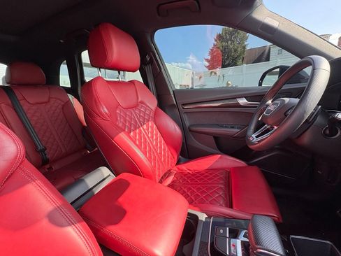 Used 2024 Audi SQ5 Premium Plus w/ Premium Plus Package AWD/4WD image 19