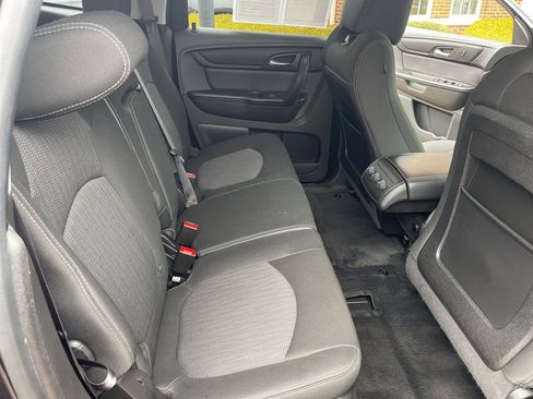 Used 2014 Chevrolet Traverse LT image 13