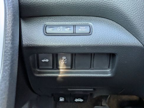 Used 2017 Nissan Altima 2.5 S w/ Power Driver Seat Package image 32