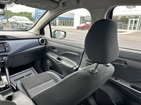 Used 2023 Nissan Versa SV FWD image 11