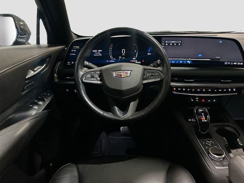 Used 2024 Cadillac XT4 Premium Luxury w/ Technology Package AWD/4WD image 24