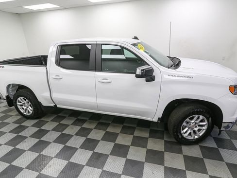 Used 2024 Chevrolet Silverado 1500 LT image 5