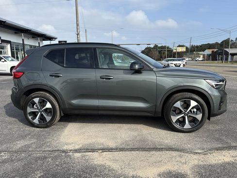 New 2026 Volvo XC40 B5 Plus w/ Protection Package Premier image 6