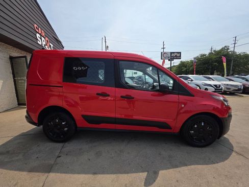 Used 2022 Ford Transit Connect XLT FWD image 8
