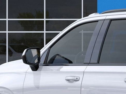 New 2026 Chevrolet Suburban RST AWD/4WD image 12