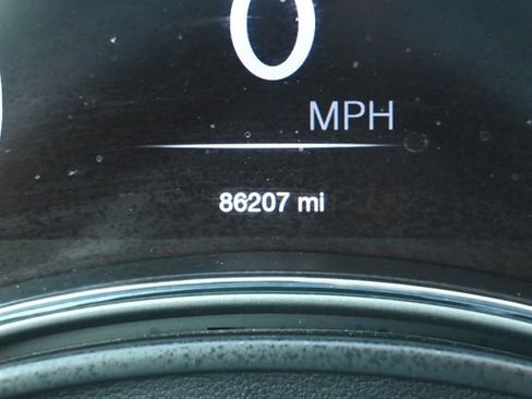 Used 2020 Jeep Grand Cherokee Laredo image 16