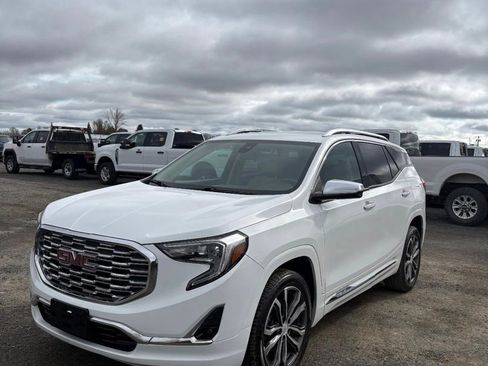 Used 2019 GMC Terrain Denali w/ Driver Alert Package II image 1