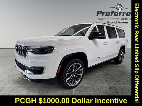Used 2024 Jeep Wagoneer L Series III w/ Premium Group I image 10