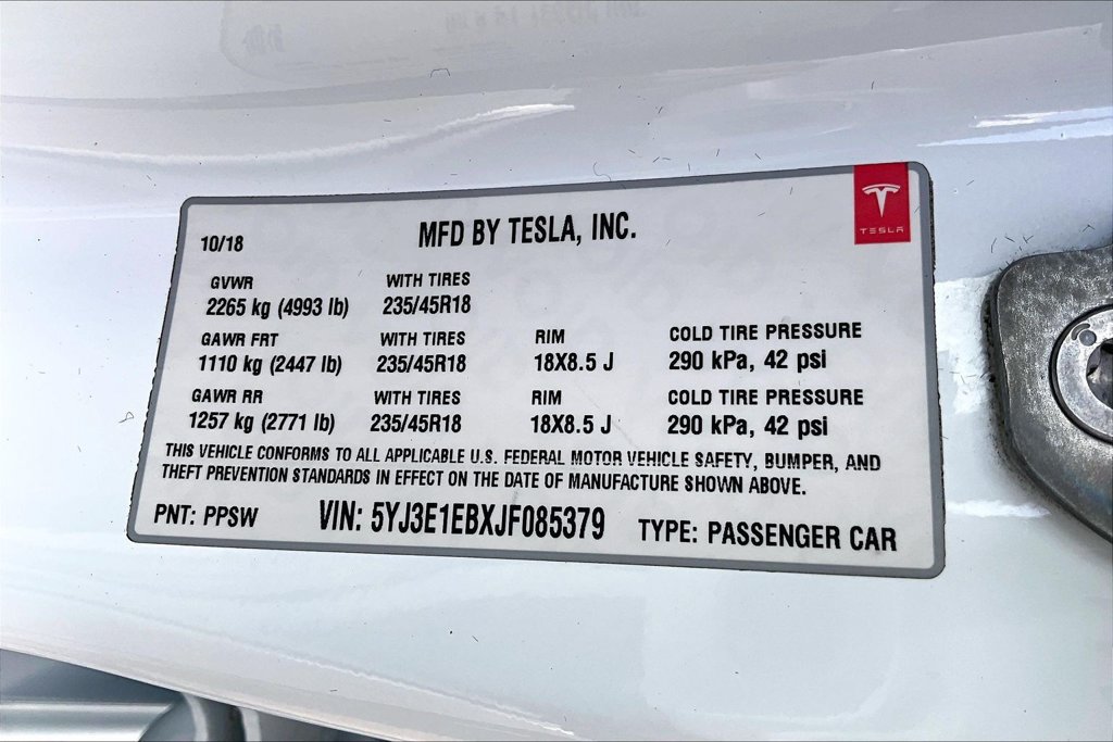 Used 2018 Tesla Model 3 Long Range AWD/4WD image 32