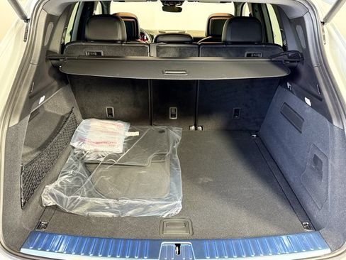 Certified 2026 Porsche Cayenne AWD/4WD image 22