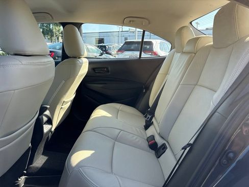 Used 2025 Toyota Corolla LE w/ LE Premium Package FWD image 6