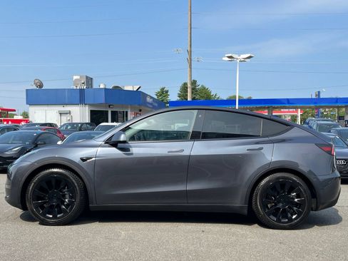 Used 2021 Tesla Model Y Long Range AWD/4WD image 13
