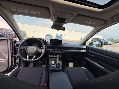 Used 2025 Honda CR-V EX image 5