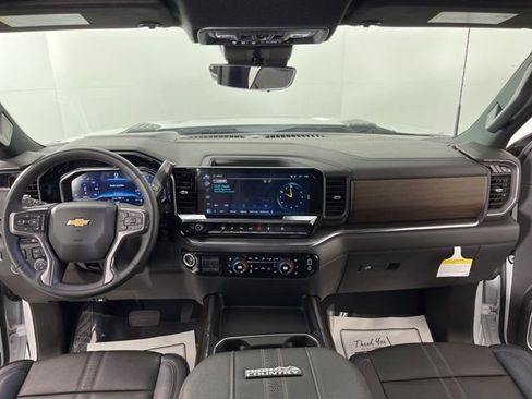 Used 2024 Chevrolet Silverado 2500 High Country w/ High Country Premium Package image 39