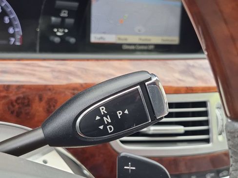 Used 2010 Mercedes-Benz S 550 image 21