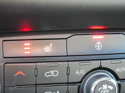 Used 2021 Dodge Durango GT image 28