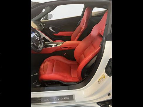 Used 2016 Chevrolet Corvette Z06 w/ 2LZ Preferred Equipment Group RWD image 6