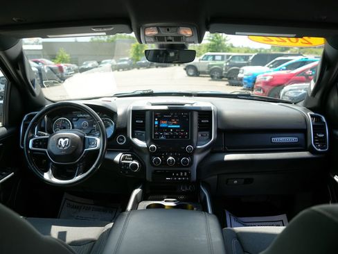 Used 2022 RAM 1500 Big Horn AWD/4WD image 12