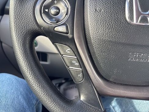 Used 2018 Honda Pilot EX image 26