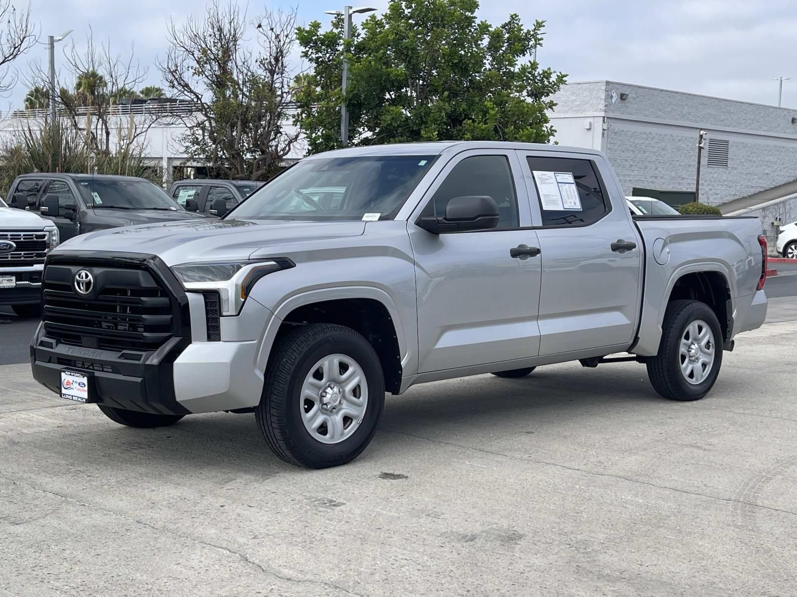 Used 2025 Toyota Tundra SR AWD/4WD image 4