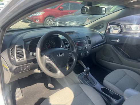 Used 2014 Kia Forte LX w/ Popular Package FWD image 10