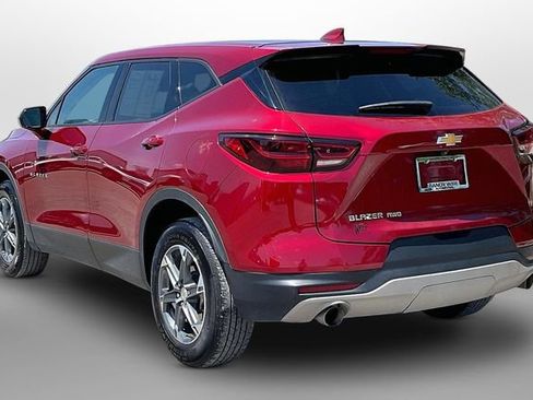 Used 2025 Chevrolet Blazer LT AWD/4WD image 12
