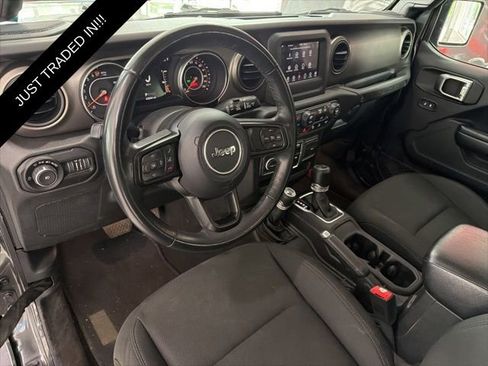 Used 2018 Jeep Wrangler Unlimited Sport S AWD/4WD image 10