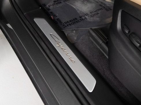 New 2026 Porsche Cayenne image 16