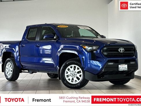 Certified 2025 Toyota Tacoma SR5 AWD/4WD image 1