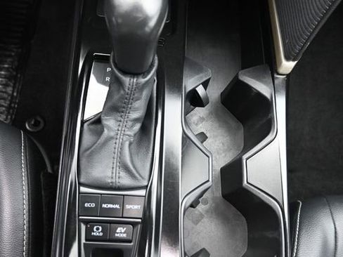 Used 2025 Toyota Camry SE FWD image 21
