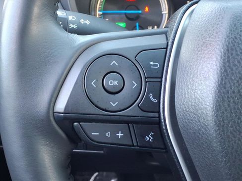 Certified 2023 Toyota Venza LE image 15