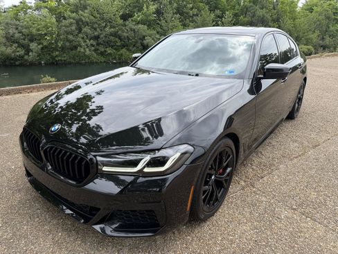 Used 2023 BMW 530i w/ M Sport Package RWD image 7