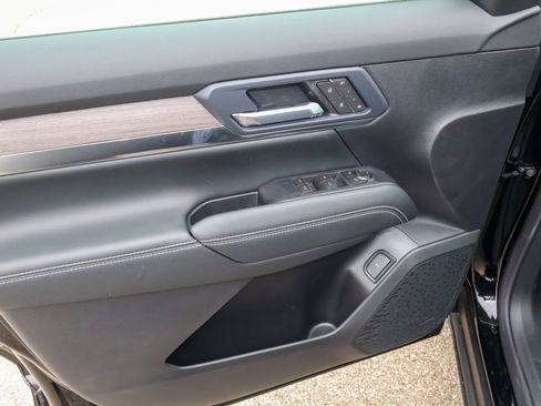 New 2026 GMC Terrain Denali AWD/4WD image 10