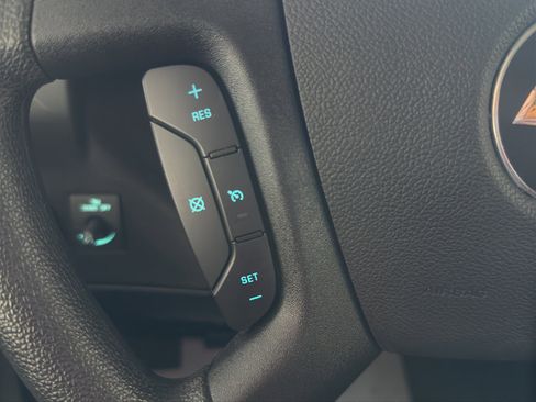 Used 2024 Chevrolet Express 2500 w/ Driver Convenience Package image 19