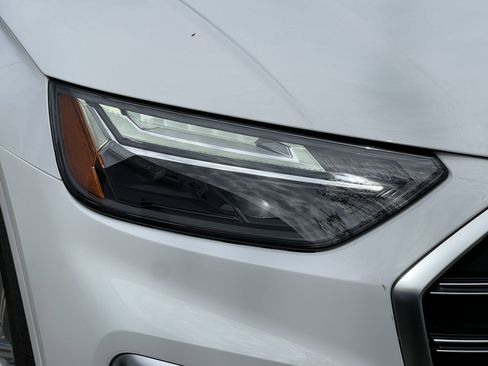 Certified 2022 Audi SQ5 Premium Plus AWD/4WD image 11