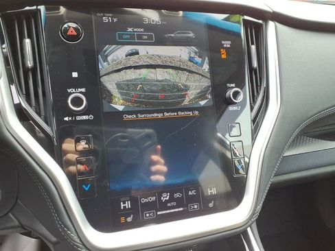 Certified 2021 Subaru Outback Premium image 15