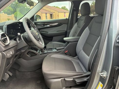Used 2025 Chevrolet TrailBlazer LT w/ Driver Confidence Package AWD/4WD image 21