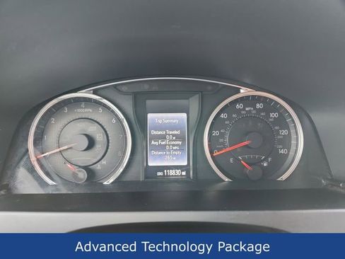 Used 2016 Toyota Camry XSE w/ Advanced Technology Package image 10