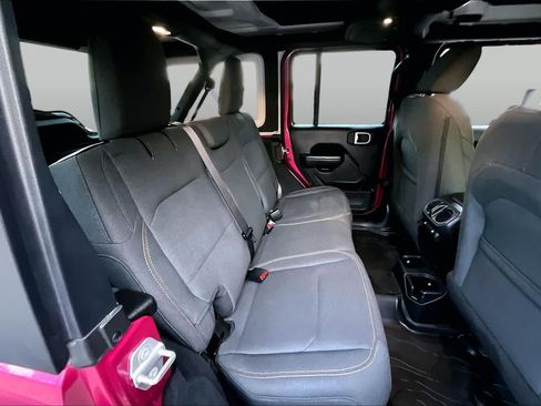 Used 2024 Jeep Wrangler Unlimited Sport AWD/4WD image 18