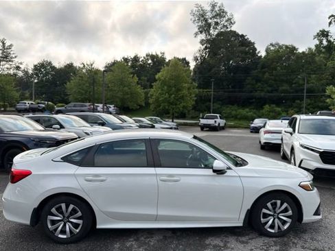 Used 2024 Honda Civic LX image 11