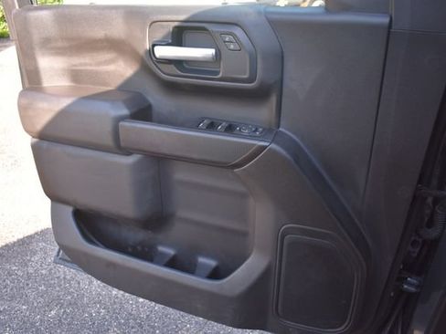 Used 2021 Chevrolet Silverado 1500 Custom AWD/4WD image 29