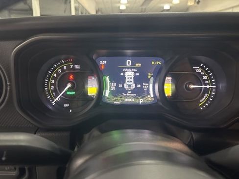 Used 2024 Jeep Wrangler Unlimited Rubicon 4xe image 19