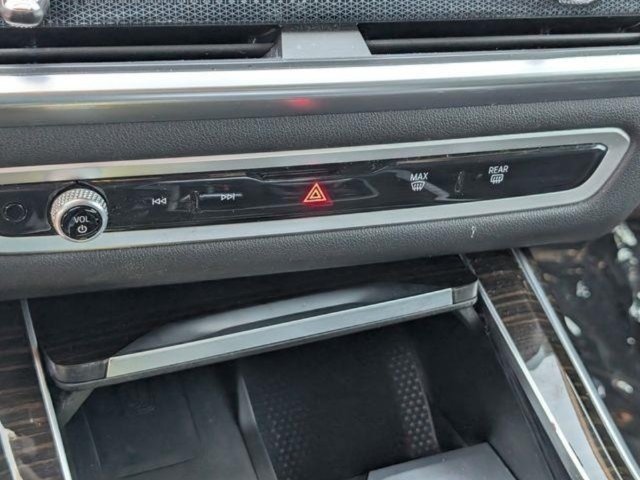 Used 2023 BMW X7 xDrive40i w/ M Sport Package AWD/4WD image 29