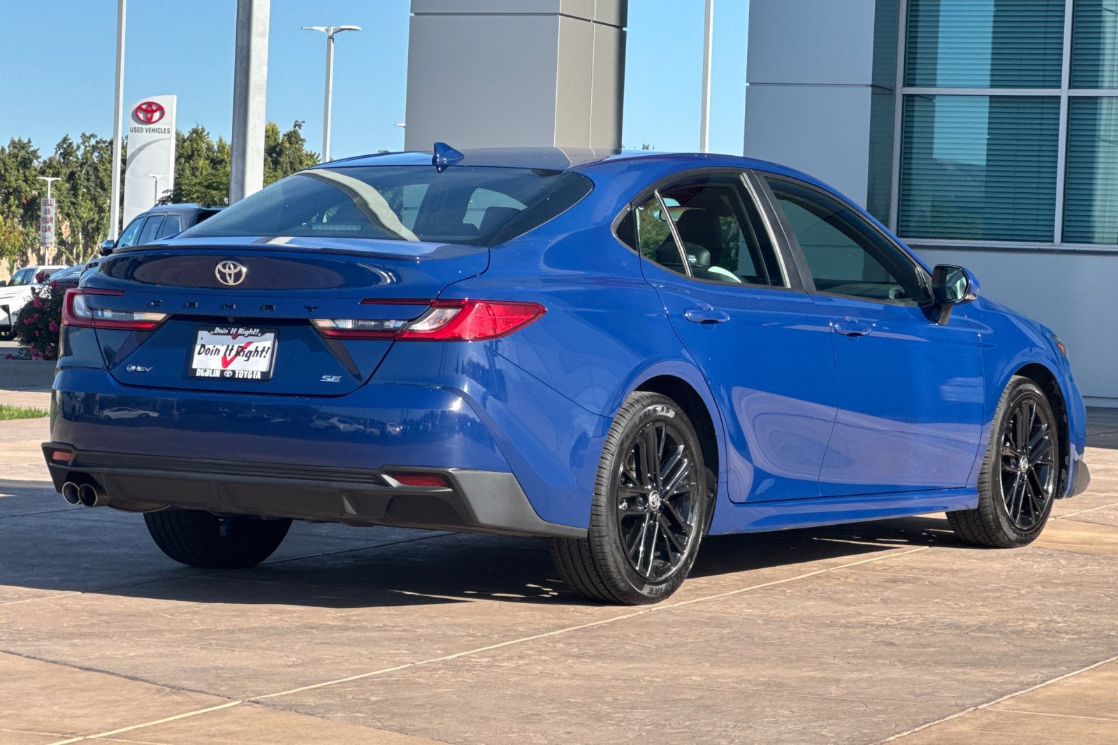Certified 2025 Toyota Camry SE FWD image 4
