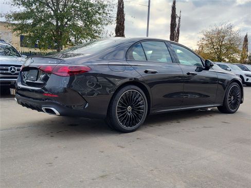 New 2026 Mercedes-Benz E 350 4MATIC Sedan image 4