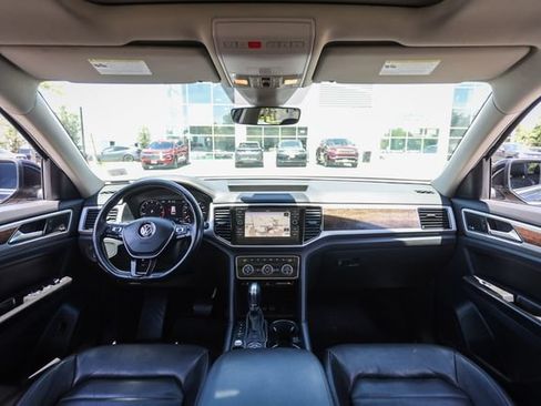 Used 2018 Volkswagen Atlas SEL Premium AWD/4WD image 19