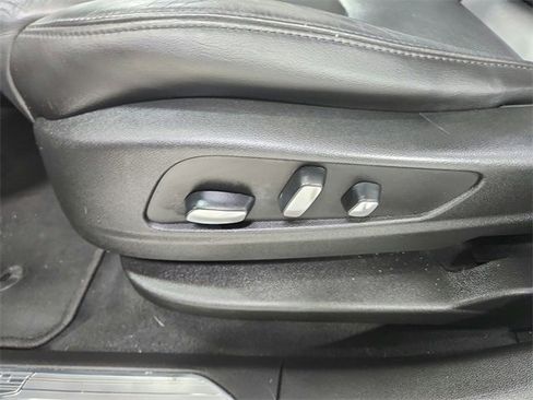 Used 2018 Cadillac XT5 Premium Luxury image 20