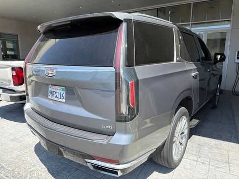 Used 2022 Cadillac Escalade Premium Luxury RWD image 7