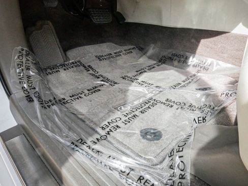 Used 2016 Lexus GX 460 w/ Premium Package image 17